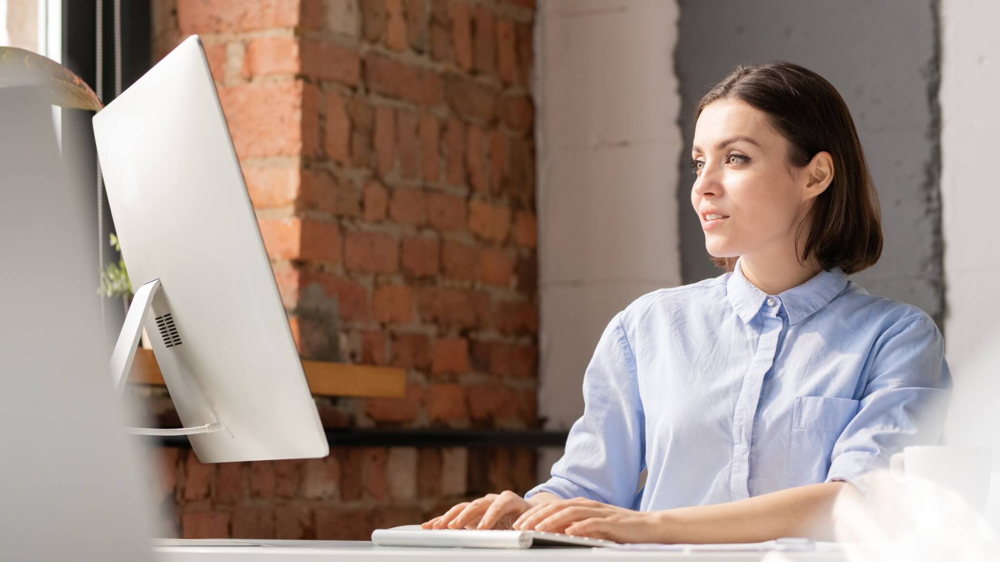 The 7 Best AI Writing Assistant Tools to Try