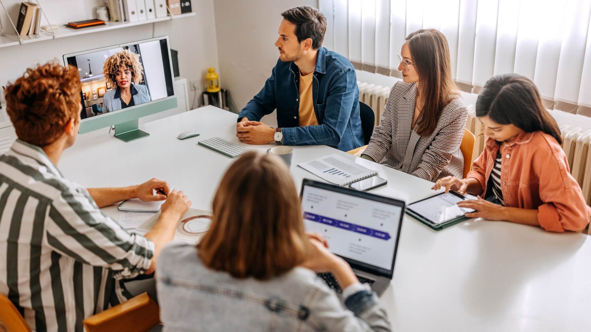 Hybrid Meeting Tools to Level up Your Collaboration
