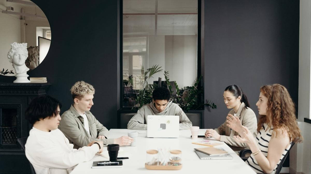 Roadmap Meeting: Everything You Should Know + Helpful Tips