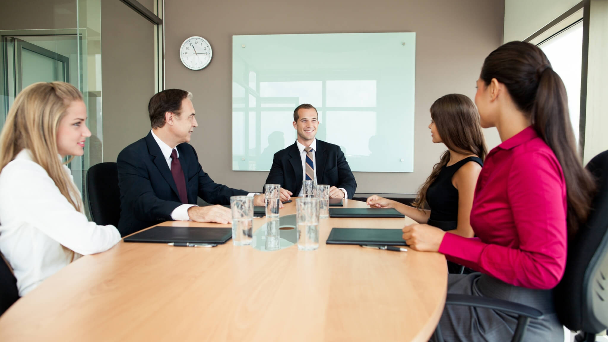 Skip Level Meetings: The Ultimate Guide for Leaders