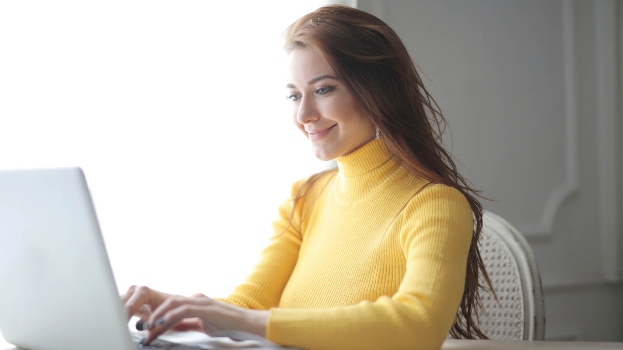 What to Exclude From Meeting Minutes? Do’s & Don’ts For a Great Summary